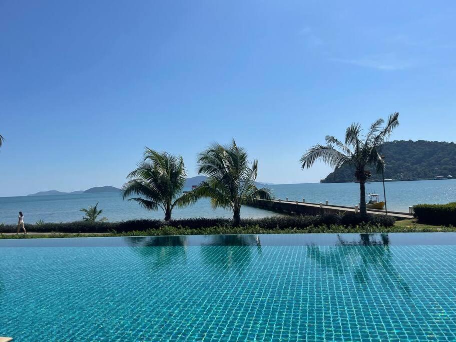 Panoramic Sea View, 1 Bed Flat